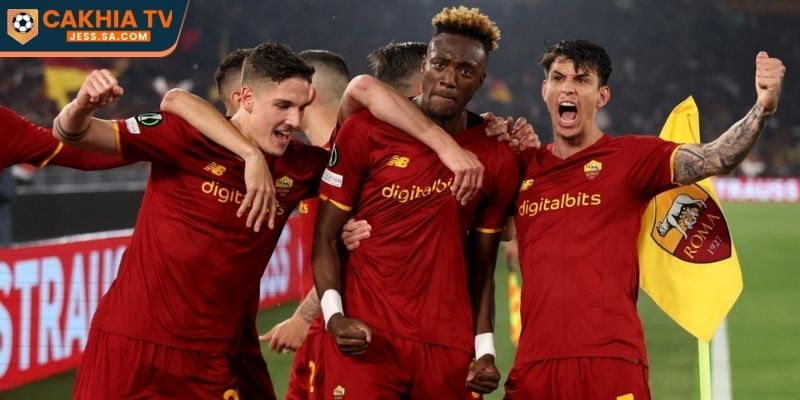 Soi Kèo Napoli vs Roma 15/02/2026: Nhận Định Serie A 2 Lực lượng, phong độ của AS Roma