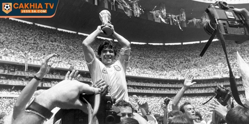 Trận Đấu Bóng Đá Nhiều Ngôi Sao nhất lịch sử 2 Maradona tỏa sáng giữa trận đấu bóng đá nhiều ngôi sao nhất thế giới