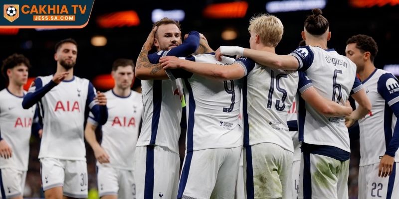 Soi Kèo Tottenham Hotspur Vs Nottingham Forest (22/03/2026): Nhận định & dự đoán 2 Hàng thủ Tottenham bộc lộ nhiều khoảng trống nguy hiểm